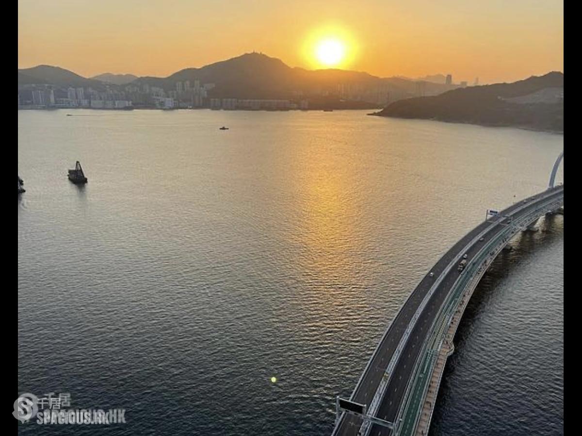 Ap Lei Chau - The Corniche Tower 1 01
