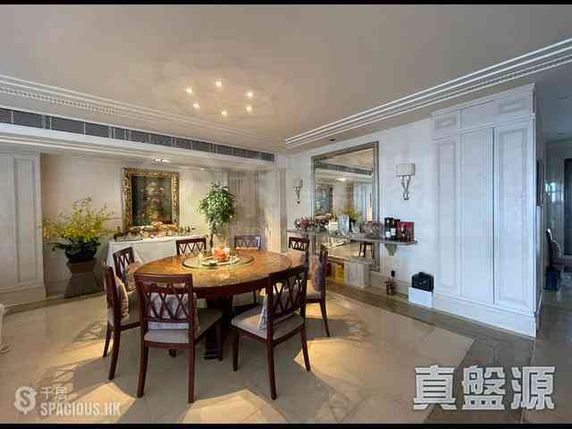 The Peak - Kellett Villas 02