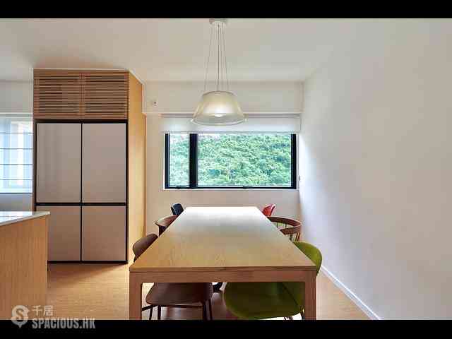 Mid Levels Central - Excelsior Court 01