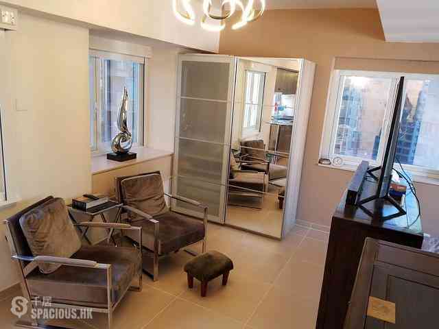 Wan Chai - Silvervale Mansion 06