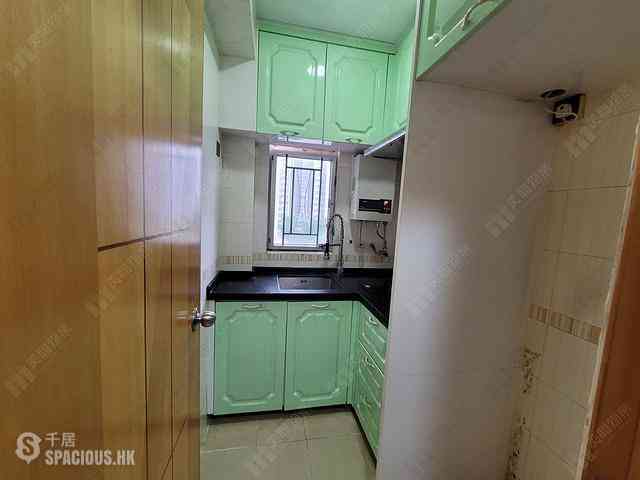 Tai Po - Eightland Gardens Block 3 05