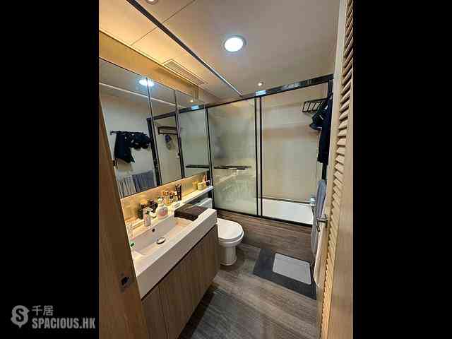 Tung Chung - The Visionary Tower 10 03