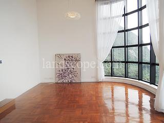 Mid Levels Central - Queen's Garden 02