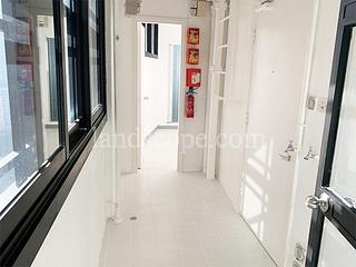 Mid Levels Central - Queen's Garden 10