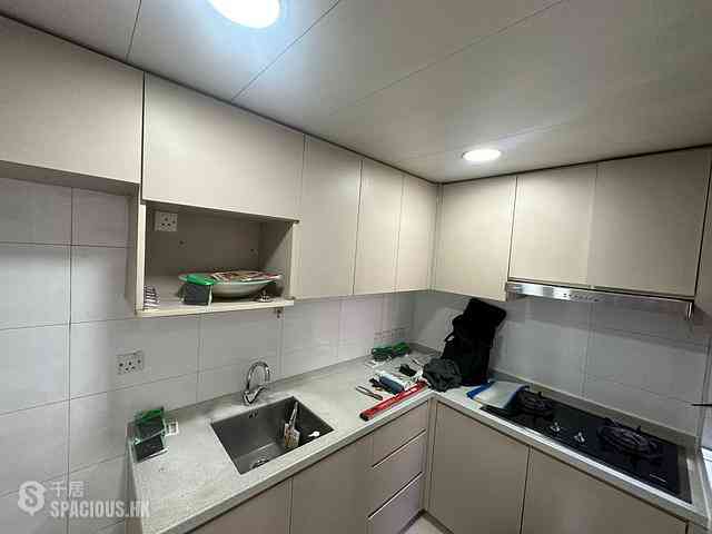 Mid Levels Central - Robinson Heights Block 3 01