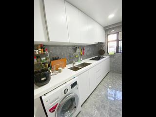 Mid Levels Central - The Grand Panorama Block 2 08