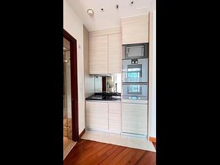 Wan Chai - The Avenue Phase 2 Block 3 09
