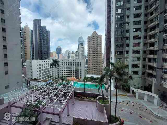 Mid Levels Central - The Grand Panorama 01