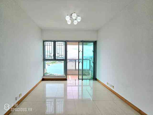 Tung Chung - Coastal Skyline Phase 3 La Rossa Block B (Block 8) 02
