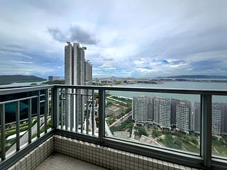 Tung Chung - Coastal Skyline Phase 3 La Rossa Block B (Block 8) 04