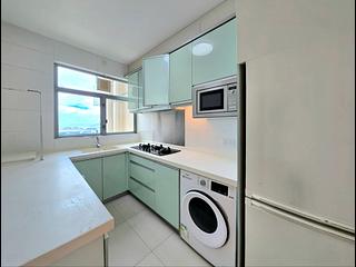 Tung Chung - Coastal Skyline Phase 3 La Rossa Block B (Block 8) 12