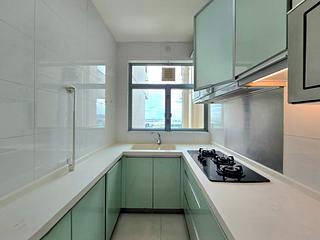 Tung Chung - Coastal Skyline Phase 3 La Rossa Block B (Block 8) 13