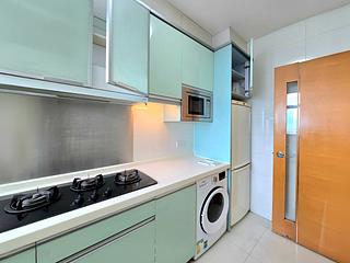 Tung Chung - Coastal Skyline Phase 3 La Rossa Block B (Block 8) 14