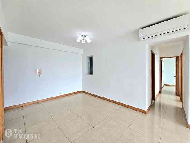 Tung Chung - Coastal Skyline Phase 3 La Rossa Block B (Block 8) 11