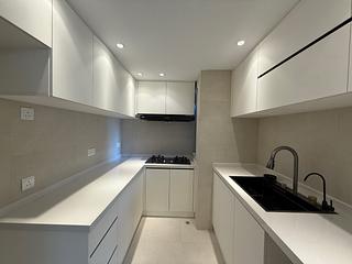 Mid Levels Central - Vantage Park Block 2 03
