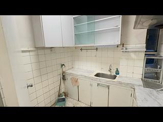 Causeway Bay - Bay View Mansion 13