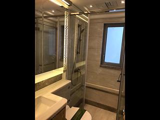 Sai Ying Pun - 63, Pokfulam Emerald House (Tower 2) 08