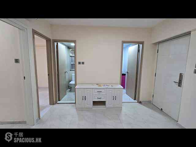 Hung Hom - WHAMPOA ESTATE King Fu Building 02