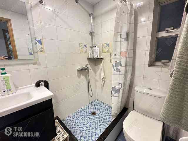 Causeway Bay - Lockhart House Block B 07