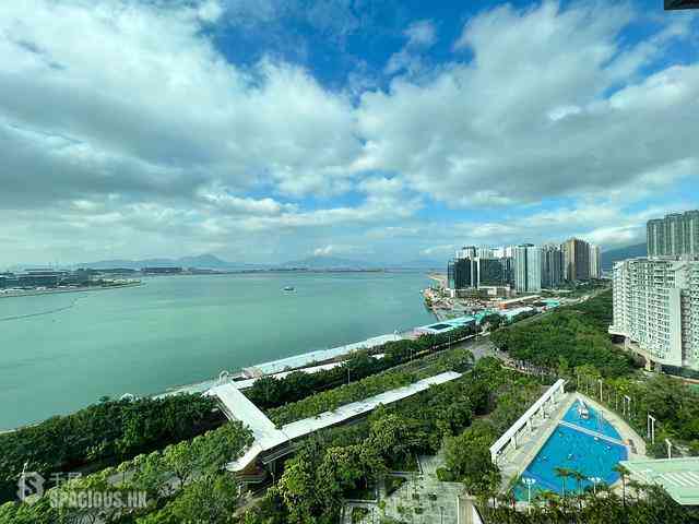 Tung Chung - Seaview Crescent 01