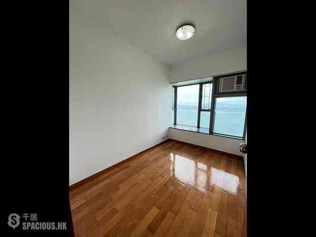 Tung Chung - Seaview Crescent 07