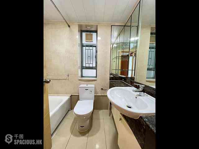 Tung Chung - Seaview Crescent 10