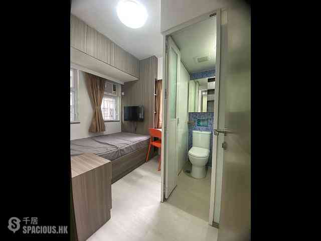 Sheung Wan - Hang Fat Building 03