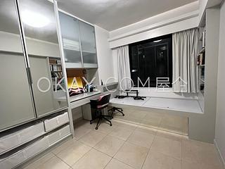 Sai Ying Pun - Rhine Court 05