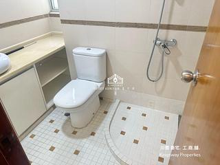 Mid Levels Central - The Rednaxela 11