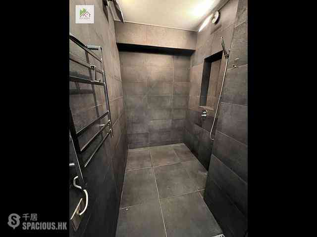 Sheung Wan - 243, Wing Lok Street 06