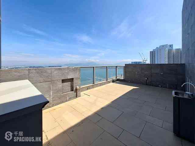 Tung Chung - Century Link 01