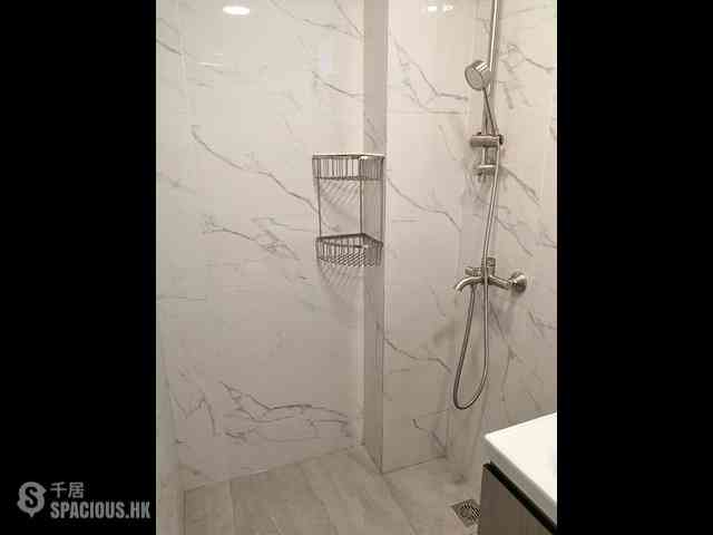 Kennedy Town - Hau Wo House 14