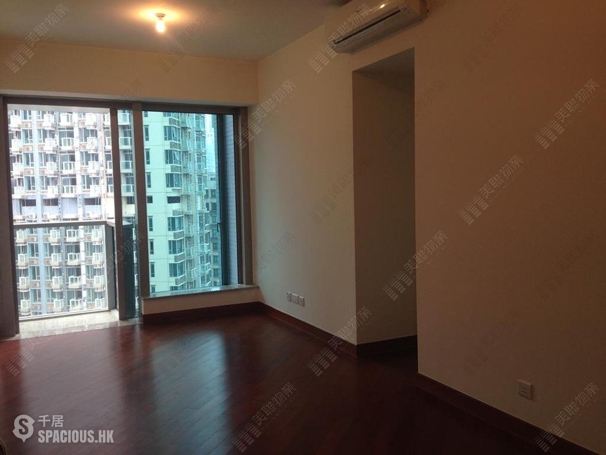 Wan Chai - The Avenue Phase 1 Block 5 01