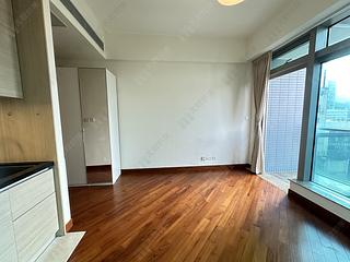 Wan Chai - The Avenue Phase 2 Block 2 07