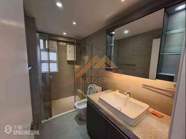 Pok Fu Lam - Baguio Villa Block 22 07