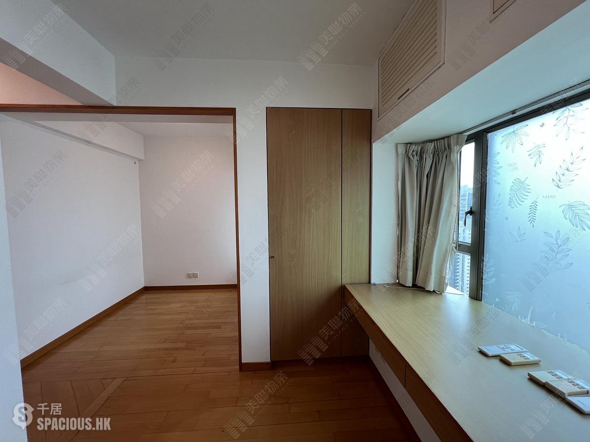 Wan Chai - The Zenith Phase 1 Block 2 01