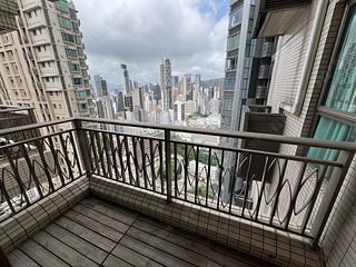 Wan Chai - The Zenith Phase 1 Block 2 09