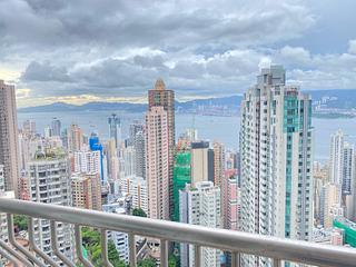 Mid Levels West - Scenic Heights Block 2 03