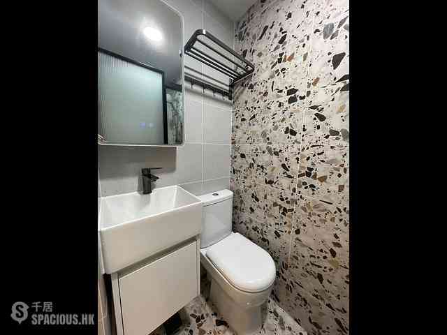 Sai Wan Ho - 239, Shau Kei Wan Road 07