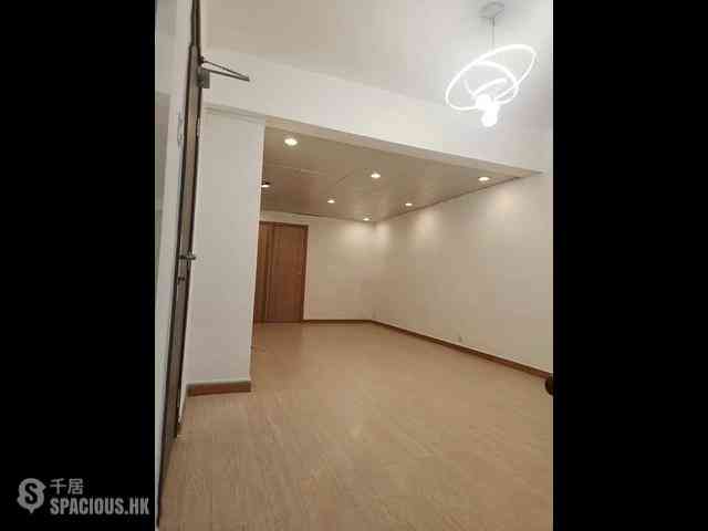 North Point - Tai Hing Building 01