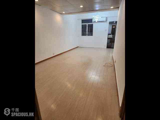 North Point - Tai Hing Building 02