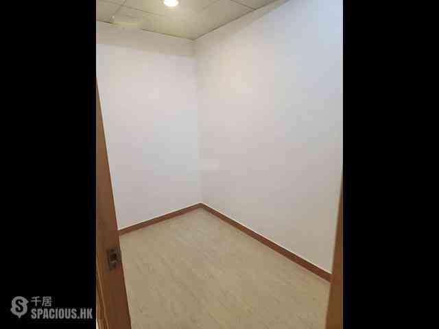 North Point - Tai Hing Building 04