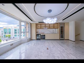 九龍塘 - 喇沙利道18A號 藍寶 21