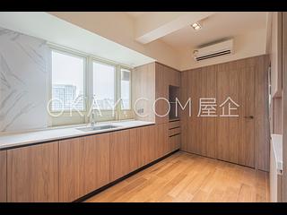Mid Levels Central - St. Joan Court 11