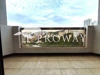 Happy Valley - Broadwood Park 03