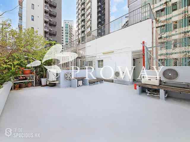 Sai Ying Pun - Tak Yan Building 01