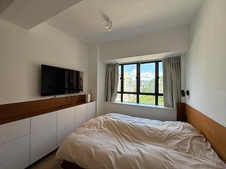 Mid Levels Central - Robinson Heights Block 3 08