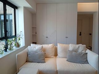 Mid Levels Central - Robinson Heights Block 3 19