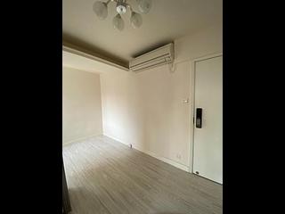 Sai Ying Pun - Fook Moon Building 02