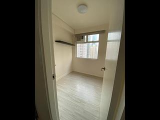 Sai Ying Pun - Fook Moon Building 04